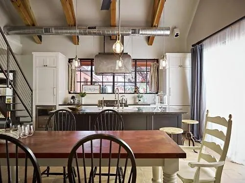 Bespoke Inn Scottsdale